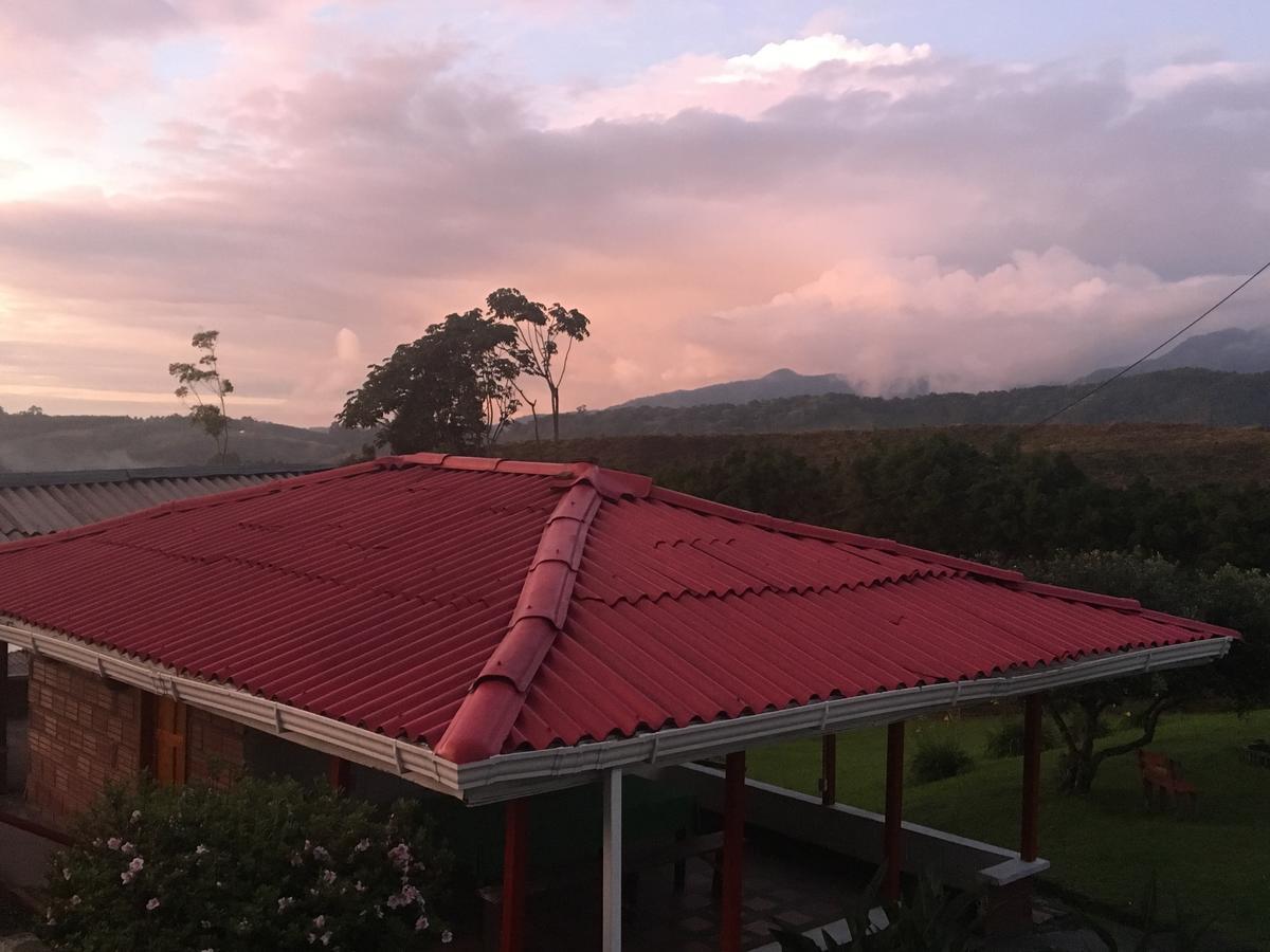 Finca La Toscana بيريرا المظهر الخارجي الصورة